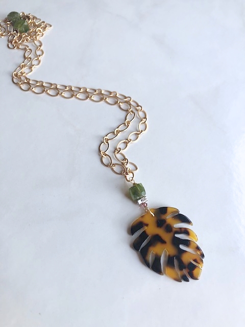 Monstera Leaf, Vesuvanite, Gold Chain Necklace